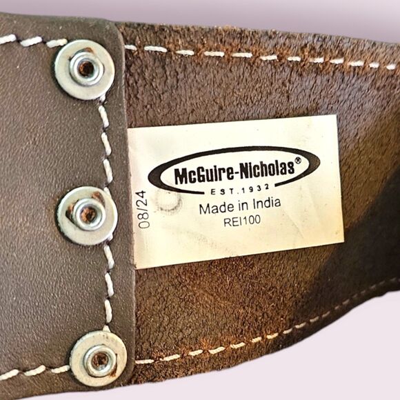 McGuire-Nicholas 56" leather belt - Picture 2 of 4